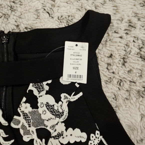 White House Black Market NWT Sz 4 Floral Print Tier Slimming Sleeveless Dress - Picture 5 of 13